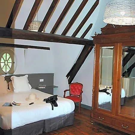Aparthotel The Nest 4*