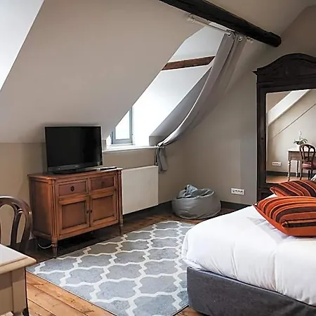 The Nest 4*