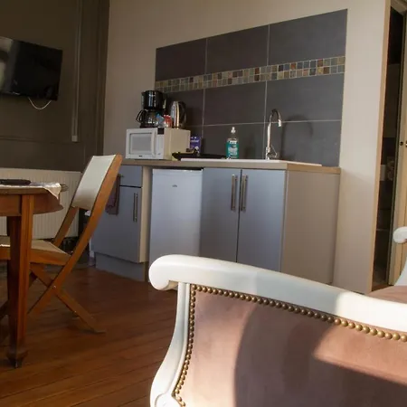 The Nest 4*