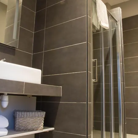 Aparthotel The Nest 4*