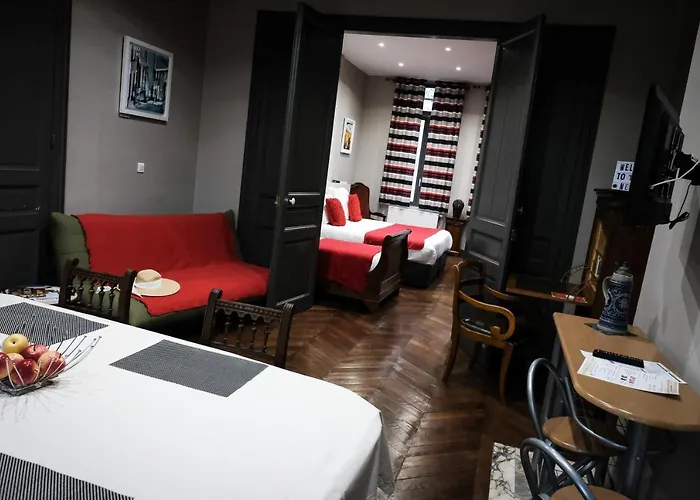 Lägenhetshotell The Nest 4*